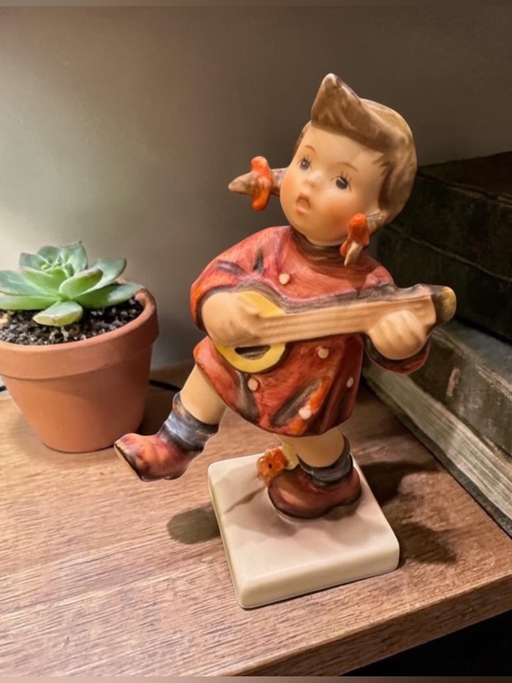 Vintage Goebel Hummel “Happiness” HUM 86 Girl Figurine W Germany